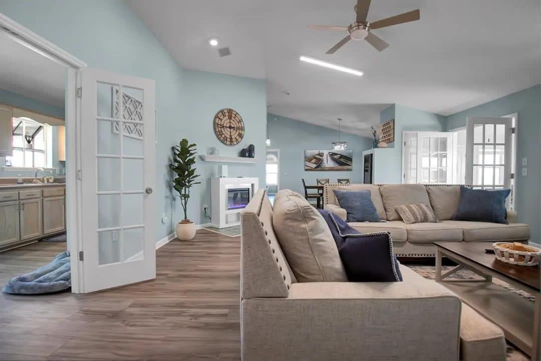 Surf City Serene Waterfront Vacation Home Extérieur photo