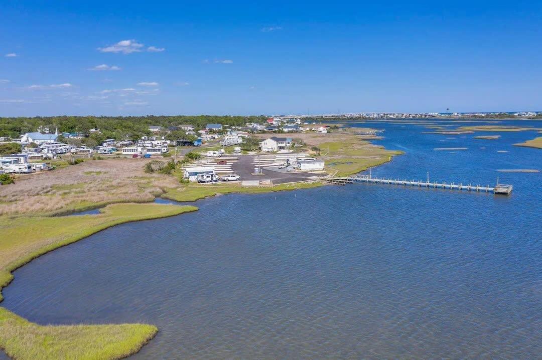 Surf City Serene Waterfront Vacation Home Extérieur photo