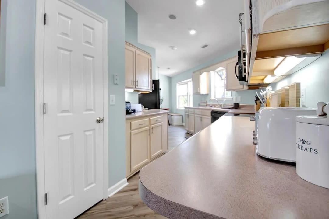 Surf City Serene Waterfront Vacation Home Extérieur photo